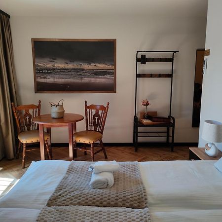 Arte Gdansk Hotel Bagian luar foto