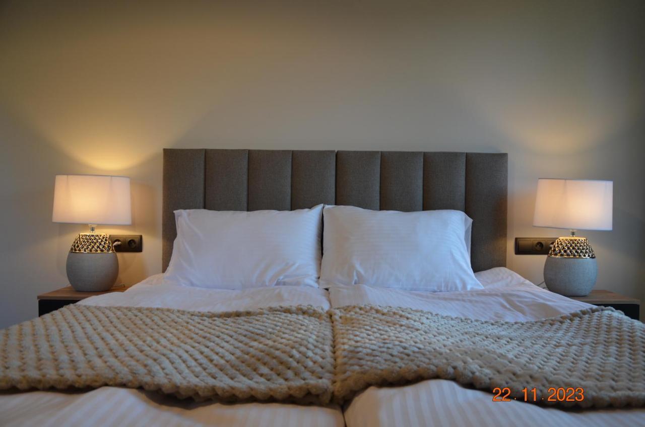 Arte Gdansk Hotel Bagian luar foto